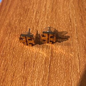 5️⃣0️⃣% off!! Tory Burch logo stud earrings